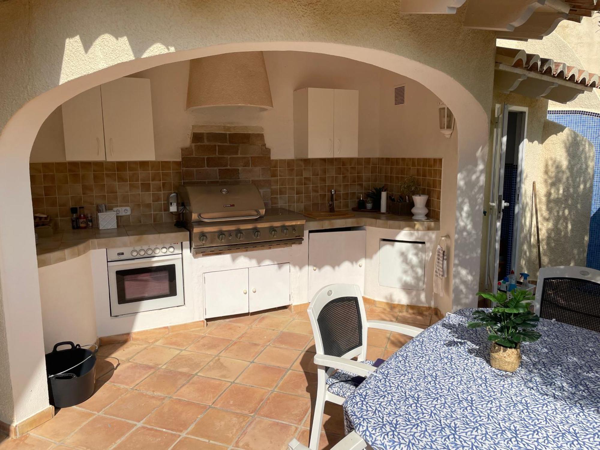 Stunning Sea Views And 3 Bedrooms